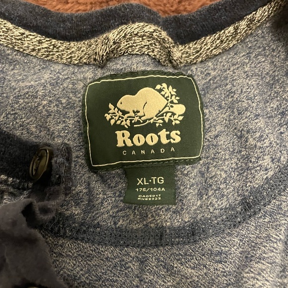 Roots T-Shirt - Picture 2 of 3